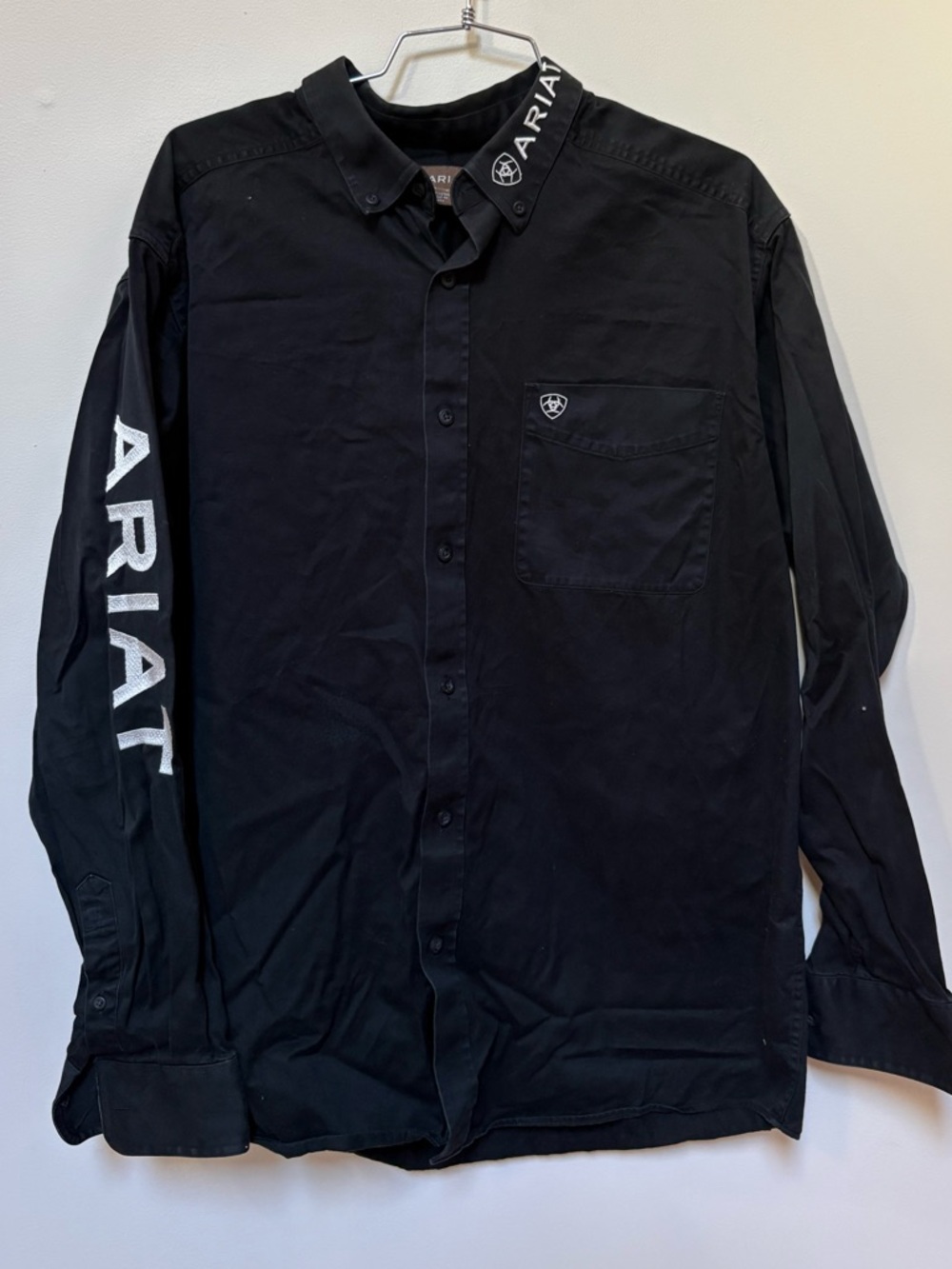 Ariat Black Men’s Logo Button Up Work Shirt Size Large